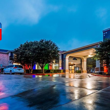 Surestay Plus By Best Western San Antonio Airport Екстер'єр фото