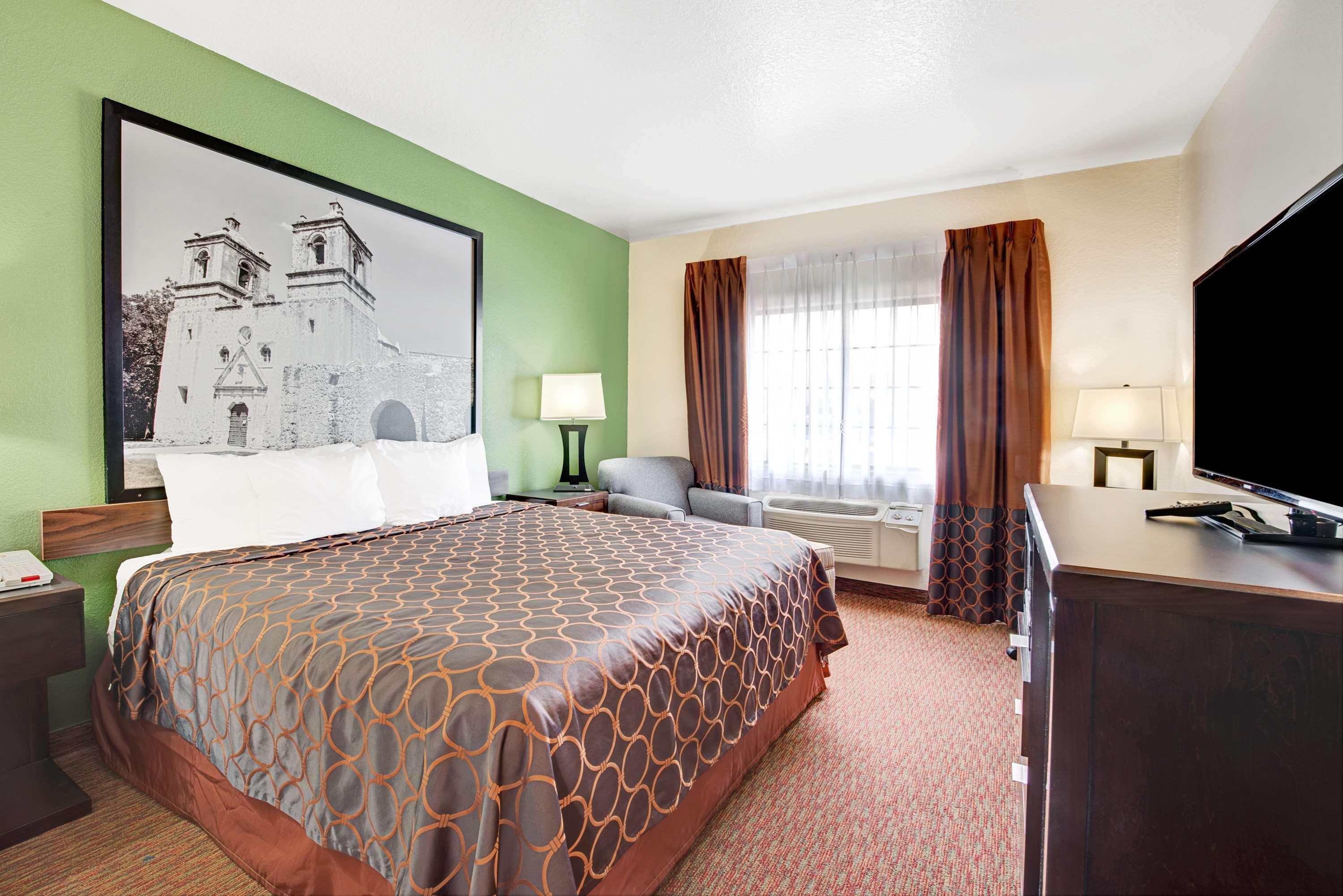 Surestay Plus By Best Western San Antonio Airport Екстер'єр фото