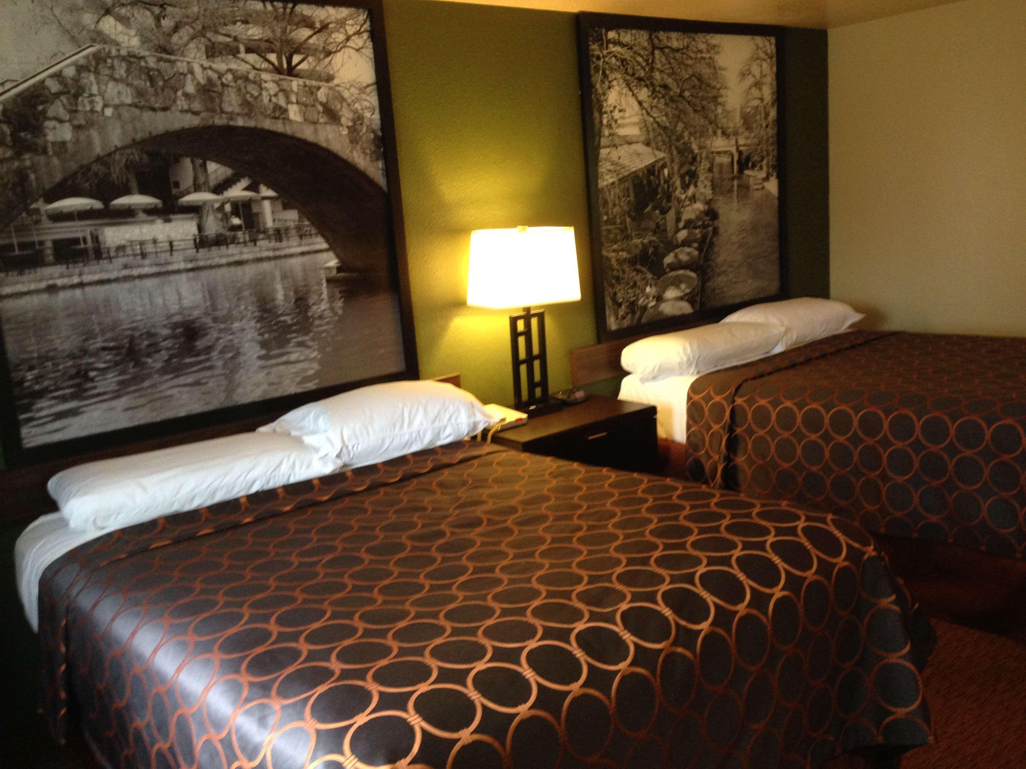 Surestay Plus By Best Western San Antonio Airport Екстер'єр фото