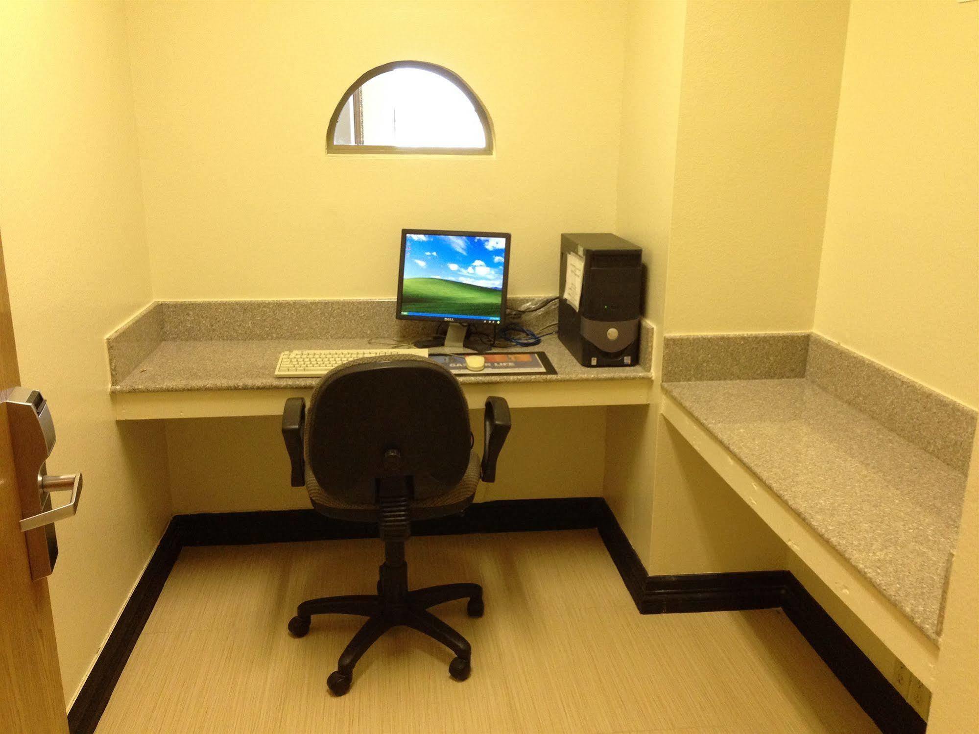Surestay Plus By Best Western San Antonio Airport Екстер'єр фото
